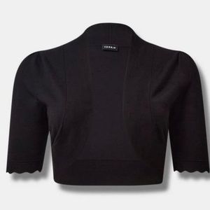 Shrug 3/4 sleeve scalloped trim fitted sweater